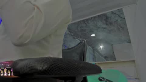 sara allenx online show from 14, 12, 2025