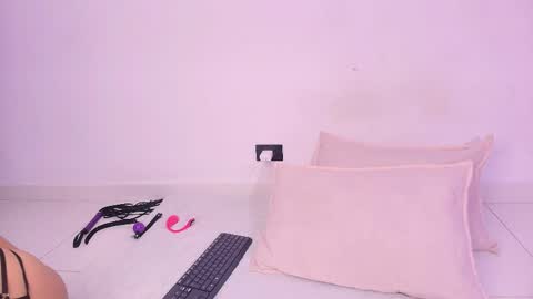 Snapshot of sara_cook chatting on 13, 5, 2026 Sara Cook online show from 13, 5, 2026