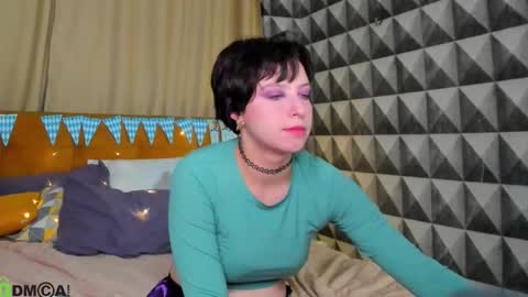 Sarah online show from 5, 10, 2025