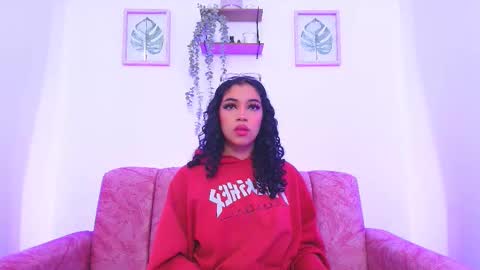 Sara Jhonson  online show from 15, 12, 2024