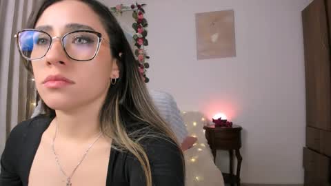 Snapshot of sara_kaii chatting on 18, 5, 2026 sara_kaii online show from 18, 5, 2026