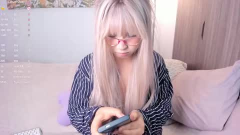 Sara  new account  give me thomb up  Follow me   help me reach 15k followers again   online show from 18, 9, 2025