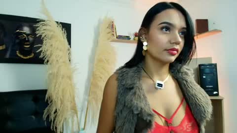 Snapshot of sara_lux1 chatting on 19, 3, 2026 Sarax lux online show from 19, 3, 2026