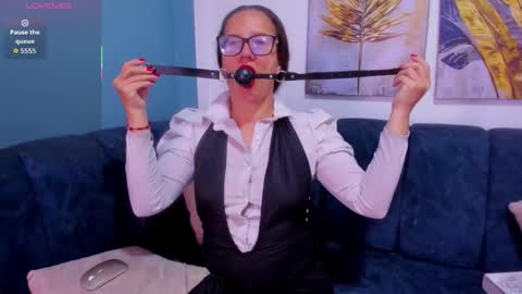 Sara   online show from 9, 1, 2026