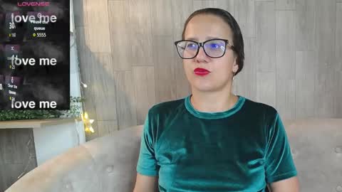Snapshot of sara_marrisson chatting on 4, 4, 2026 Sara online show from 4, 4, 2026