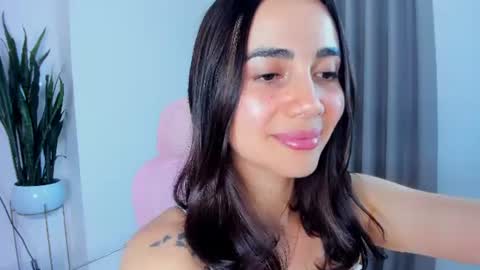 Snapshot of sara_ospina22 chatting on 24, 7, 2026 Sara online show from 24, 7, 2026