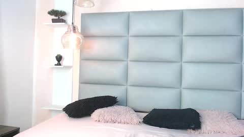 sara_shayk online show from 3, 12, 2025