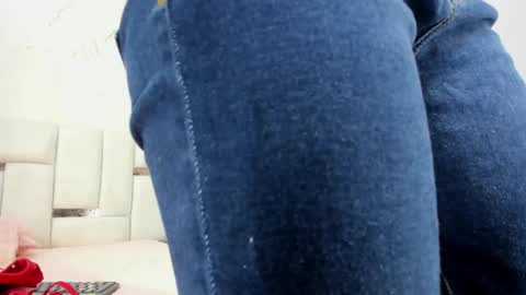 sara_sm1th_ online show from 22, 5, 2026