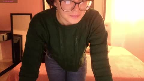 Snapshot of sara_valderrama_ chatting on 29, 5, 2026 sara_valderrama_ online show from 29, 5, 2026