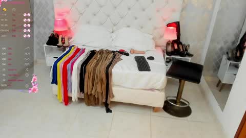 Saraa Gomez online show from 25, 1, 2025