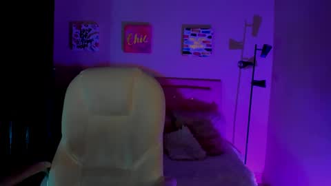 Snapshot of saraa_ramirez chatting on 11, 3, 2025 Sarah Ramirez online show from 11, 3, 2025