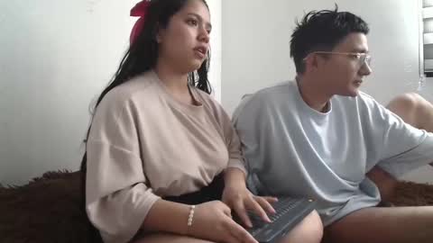 sara and thomas online show from 12, 12, 2024