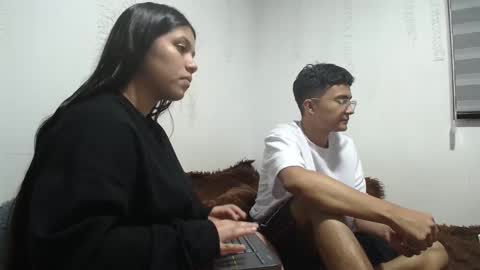 sara and thomas online show from 9, 1, 2025