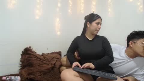 sara and thomas online show from 11, 1, 2025