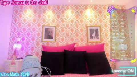 Snapshot of saraavila_ chatting on 7, 5, 2026 SaraAvila online show from 7, 5, 2026