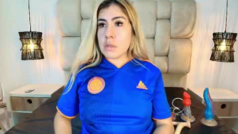 Snapshot of sarablonde_t chatting on 3, 7, 2026 sarablonde_t online show from 3, 7, 2026