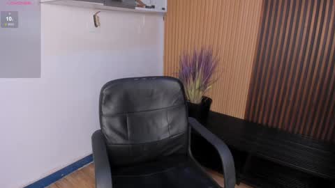 Sara  Everyday From 1430 to 2130 Col Time online show from 17, 12, 2024