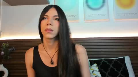 Snapshot of saracutie_ chatting on 17, 4, 2026 Sara online show from 17, 4, 2026