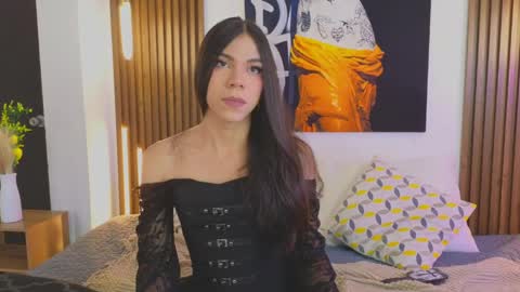 Snapshot of saracutie_ chatting on 22, 4, 2026 Sara online show from 22, 4, 2026