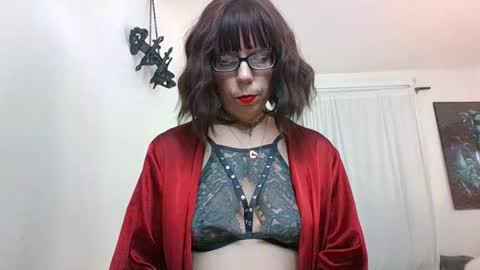 Snapshot of saradesirexo chatting on 30, 12, 2024 Sara Desire online show from 30, 12, 2024