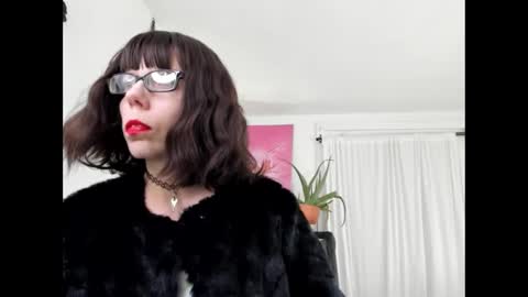 Snapshot of saradesirexo chatting on 11, 2, 2025 Sara Desire online show from 11, 2, 2025