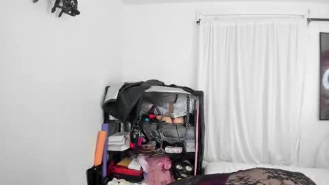 Snapshot of saradesirexo chatting on 6, 3, 2025 Sara Desire online show from 6, 3, 2025