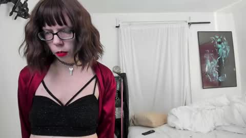 Snapshot of saradesirexo chatting on 11, 3, 2025 Sara Desire online show from 11, 3, 2025