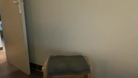 Sara Fossette online show from 2, 12, 2025