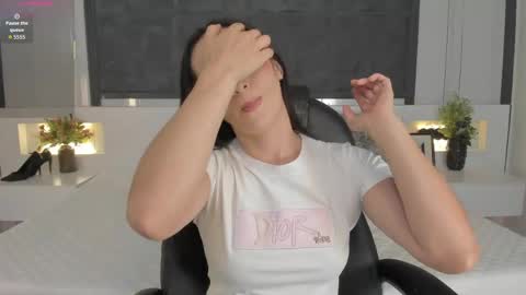  Sara Gomez  online show from 6, 4, 2026