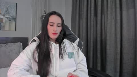 Snapshot of saragomez_1 chatting on 11, 5, 2026 Sara Gomez online show from 11, 5, 2026