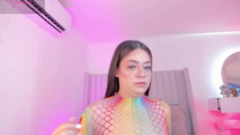 Sarah Bonneth online show from 23, 2, 2026