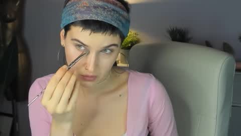 Sarah online show from 21, 10, 2025