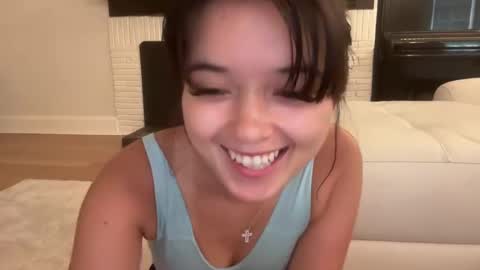 Snapshot of sarah_heart_aus chatting on 8, 1, 2025 Sarah Heart Aus online show from 8, 1, 2025