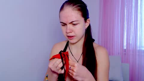 Sarah online show from 5, 11, 2025