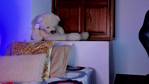 Sarah Independent model online show from 6, 2, 2025