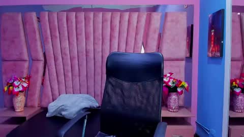 Snapshot of sarah_sweett_ chatting on 18, 12, 2024 Sarah online show from 18, 12, 2024