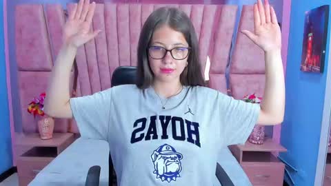 Snapshot of sarah_sweett_ chatting on 28, 2, 2025 Sarah online show from 28, 2, 2025