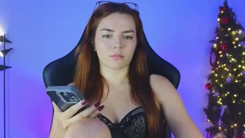Snapshot of sarah_swtt chatting on 18, 1, 2025 - next broadcast 28 nov 7 pm Col online show from 18, 1, 2025