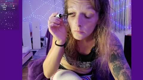 sarahdellisonn online show from 7, 6, 2026