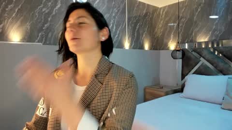 Sarah Deyvis online show from 26, 12, 2024