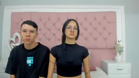Sarah the Doll  online show from 5, 6, 2026