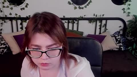 sarahgreer online show from 23, 2, 2025