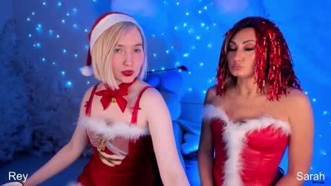 Snapshot of sarahholly chatting on 15, 12, 2024 Divine Sarah NONUDE model online show from 15, 12, 2024