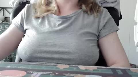 Sarah online show from 27, 4, 2026