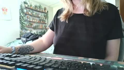 Sarah online show from 24, 6, 2026