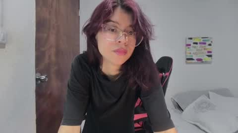 Sarah  online show from 9, 5, 2026