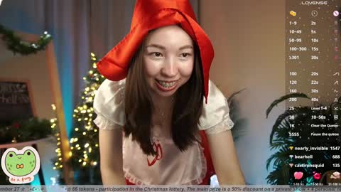 Snapshot of sarahson chatting on 25, 12, 2024 vacation 16-30 of november caucht me in insta online show from 25, 12, 2024