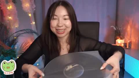 Snapshot of sarahson chatting on 25, 2, 2025 vacation 16-30 of november caucht me in insta online show from 25, 2, 2025