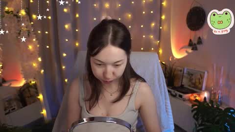Snapshot of sarahson chatting on 12, 10, 2025 vacation 16-30 of november caucht me in insta online show from 12, 10, 2025