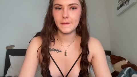 Snapshot of sarahxaoliver1 chatting on 6, 2, 2026 SarahxOliver online show from 6, 2, 2026